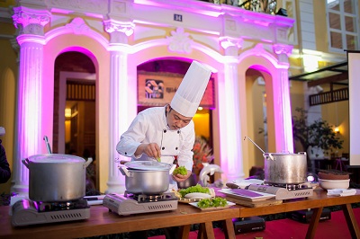 Giấc mơ đưa ẩm thực Việt thành “bếp thế giới”